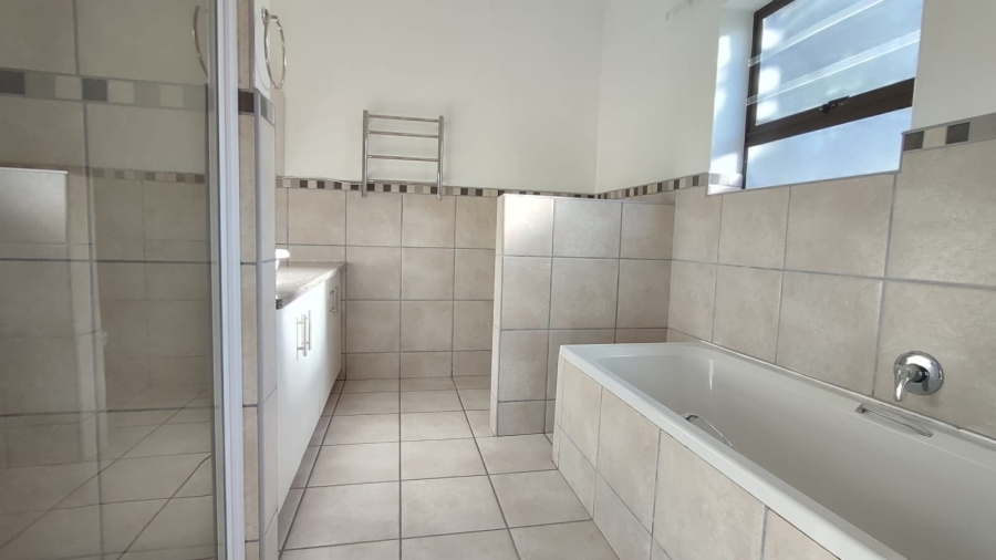 2 Bedroom Property for Sale in Stilbaai Wes Western Cape